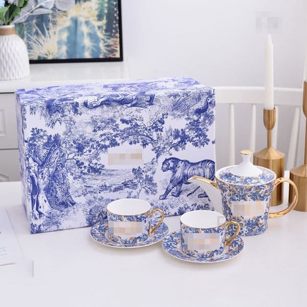Nordic Ceramic Coffee Pot 2 Cups Set Minimalist White High Quality Home Office Use Elegant Design Porcelain Tea Set Dishwasher Safe