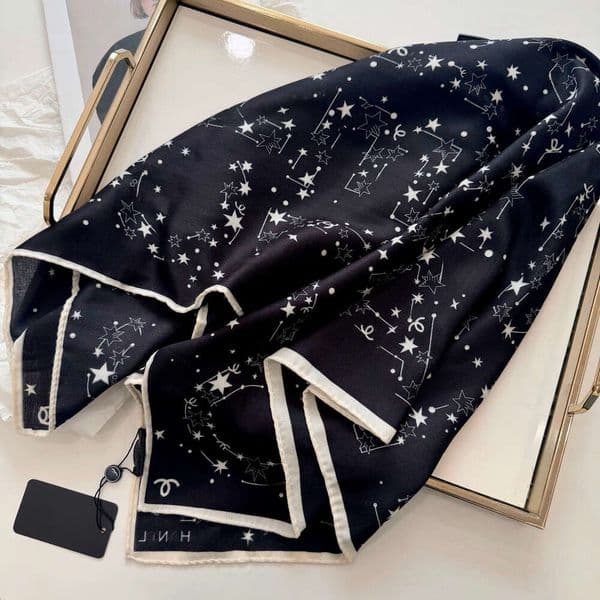 90* 90cm Scarves Brand womens senior wraps square shawls Fashion tourism soft Pashmina Designer luxury gift Scarfs More color printing neckerchiefs