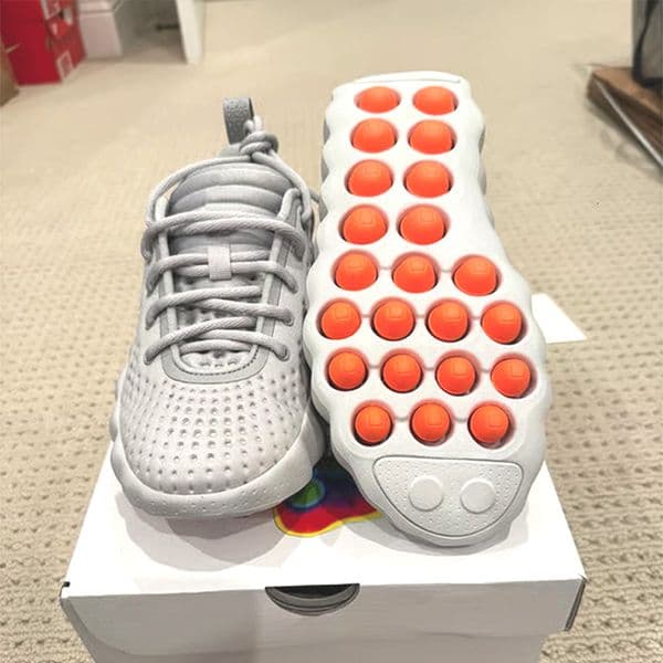 Free Shipping Desginer Mind 002 Sneaker Men Running Shoes Mind 001 Slides Pre-match Tech Performance Massage Shoes Women Mind002 Sport Trainers 1050