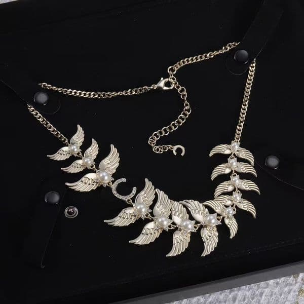 New Style Diamonds Necklaces for Woman Shiny Pearl Necklace Luxury Designer Necklace Gift Chain Jewelry Supply