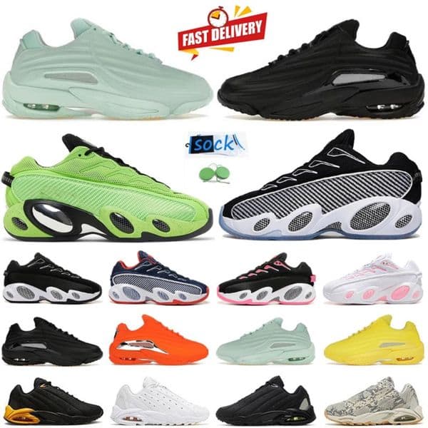Running Shoes Men Women Casual Designer Sneaker Black White Bright Crimson Green Strike University Gold Mint Foam Total Orange Man Trainers Sports Sneakers 36-45