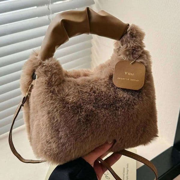 New Winter Plush Handbag Small Half Moon Crossbody Simple Elegant Cute Ladies Shoulder Bag Z260204