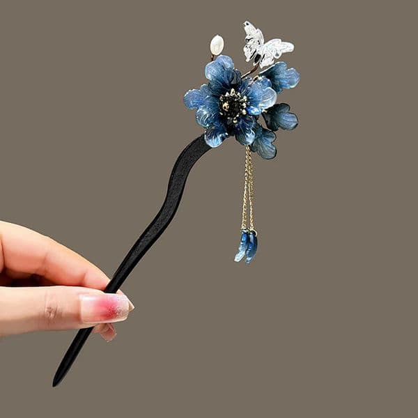 Chinese Style Hairpin With Pendant Designs Wooden Hair Stick For Women Elegant Tassel Ancient Hair Accessories Carving Hair Pinstg Y260204