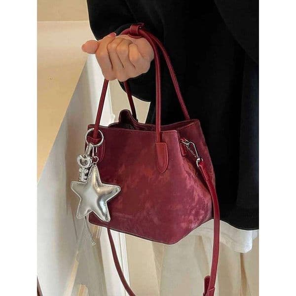 French Retro Bucket Handbag for Women Autumn Winter New Suede Casual One Shoulder Bags Chic Commute Crossbody Bag with Pendant Y260204