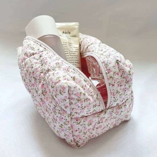 Floral Puffy Quilted Makeup Flower Printed Large Travel Bag Women Cosmetic Toiletry Handbag Storage Pouch 26L0204