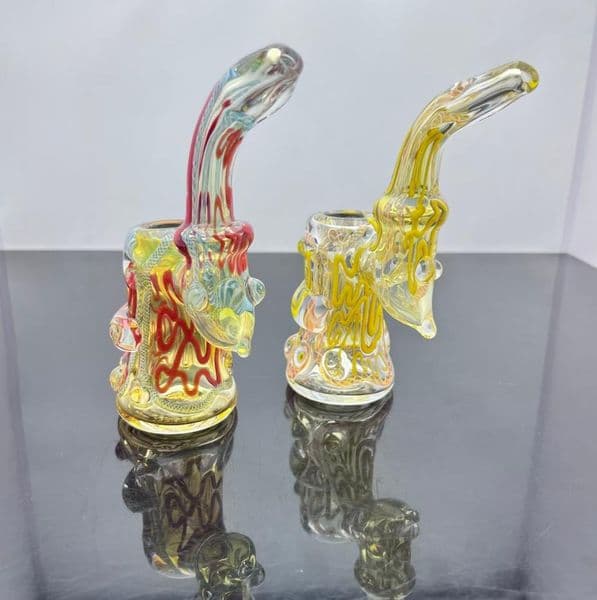 Glass Pipes Smoking Hand-blown Beautifully Handcrafted Smoking Pipe Classic colored glass bonds are thick and durable