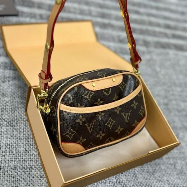 Designer Bag Presbyopia leather Bag Luxury Bag High Quality and leather shoulder strap Bag Women's Wallets Bag Handbags Bag 10A.