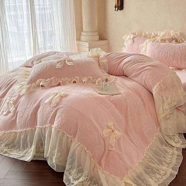Carved Velvet Double Layer Lace Ruffles Bow Princess Bedding Set Winter Warm Duvet Cover Flat/Fitted Bed Sheet Pillowcases 4Pcs XJ251225