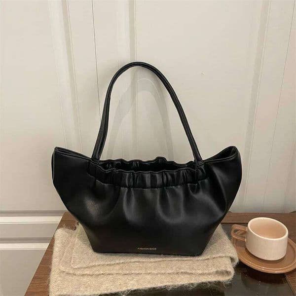 New Trendy Simple Texture Shoulder Wrinkled Handle Bucket Women Large Capacity Commuter Bag Autumn Winter Korean Style Y260205