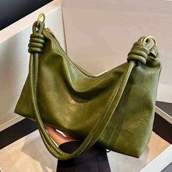 The new fashionable and high-end womens soft-touch shoulder bag is a geometric wide-band cross-body commuting handbag. Y260205