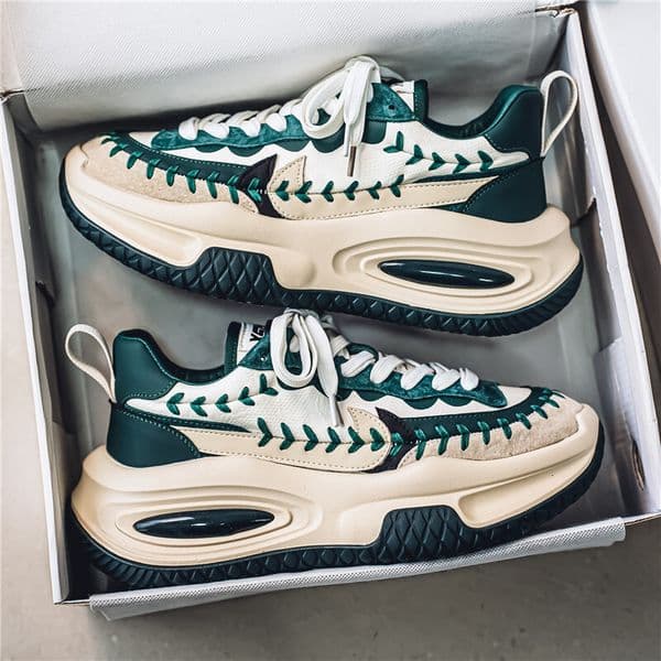 2026 new model Designer's new men's casual sports shoes with thick sole and raised leather surface, dad shoes, student low cut versatile, niche men's shoes