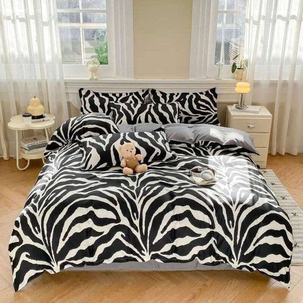 Zebra Duvet Cover Set Black White Animal Print Bedding Comforter Covers and 2 Pillowcases Home Decor for Kids Teens Boys Girls 26H0207