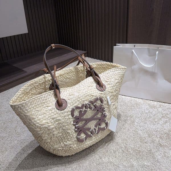 Commuting work wallet Womens Brown Leather Handbag Casual Mens New Shopping bag sand beach bag messenger bag leather chain wallet Classic handbag 01.
