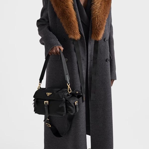 soft Lux Suede Brown Leather Handbag Casual Mens class design bag chain wallet Classic handbag Designer Bag with New Shopping bag and Luxurious independent fashion.