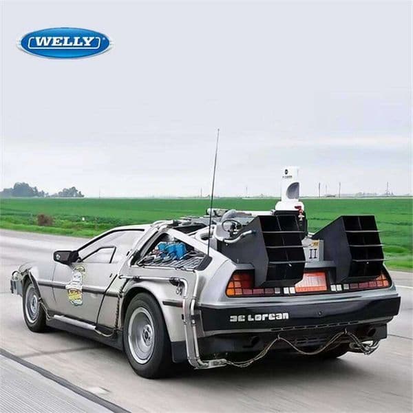 Welly 1:24 DMC-12 DeLorean Time Machine Back to the Future Diecast Metal Car Model Simulation Collection Kids Toy Gift 26H0209