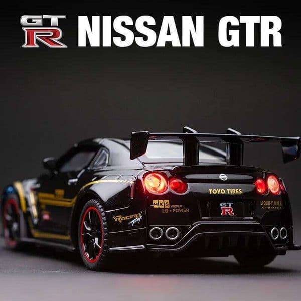 1:32 GTR GT-R R35 R34 Supercar Alloy Car Model Diecasts & Vehicles Cars Kid Toys For Children Gifts Boy Toy 26W0209