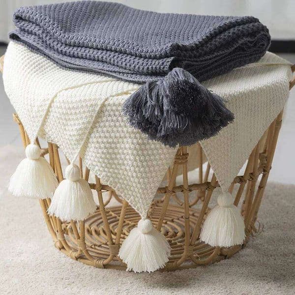 Nordic Chunky Knit Blanket - Waffle Texture Tassels | Solid-Color Luxury Throw for Bed, Sofa & Couch Decor 26L0211