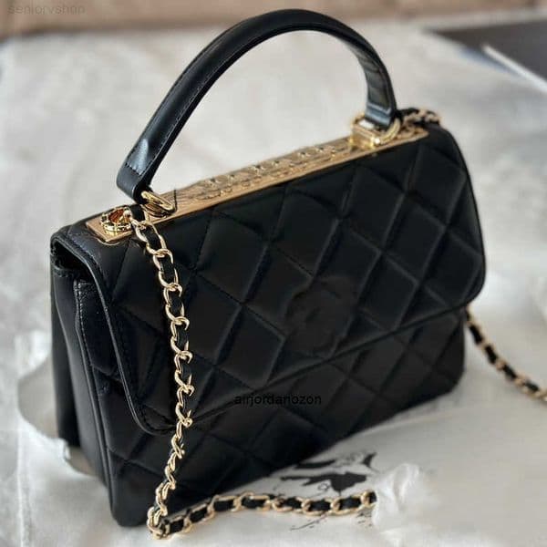 19 Designer Women Shoulder Bag Leather Diamond Flap Metal Sheet Luxury Handbag Matelasse Chain Crossbody Bags Makeup Sacoche Card Clip Pocket Red Envelope 25cm