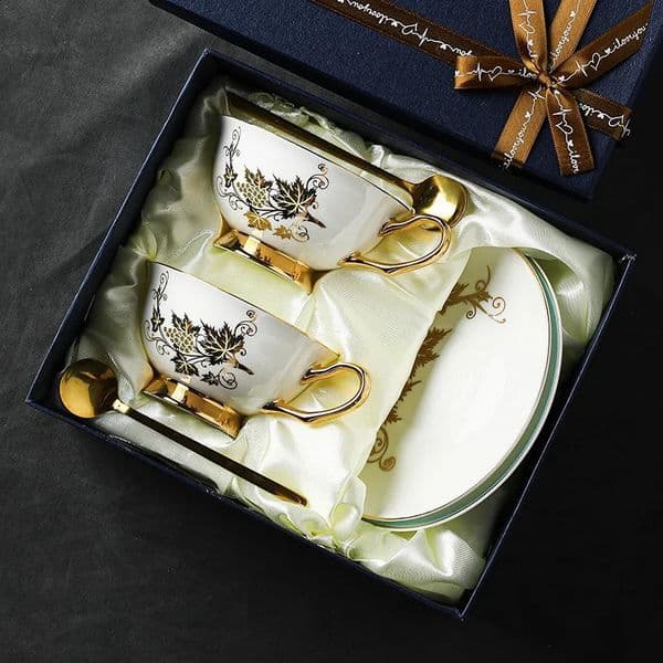 Coffee cup small exquisite set ceramic British afternoon tea bone china flower European saucer high value 260122