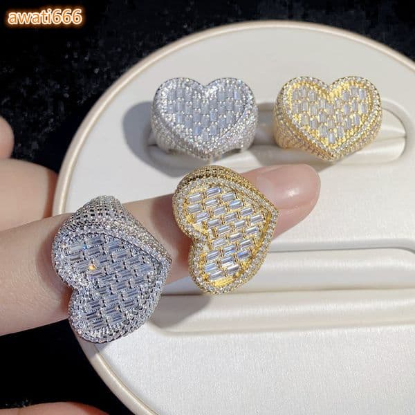 Shiny Baguette Heart Rings Jewelry Women Iced Out Diamond Ring Hip Hop 18K Gold AA AAA Moissanite