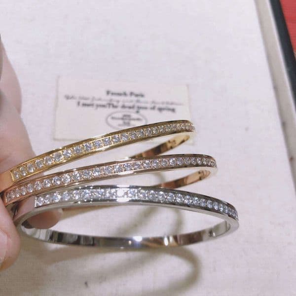 Women's Stainless Steel Bracelet Non-fading titanium steel jewelry Diamond-studded elegant and stylish holiday gift
