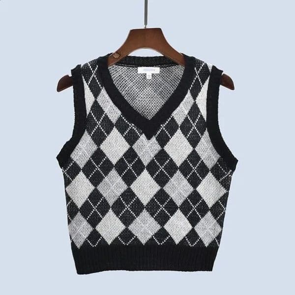Womens Petite VNeck Argyle Knit Sleeveless Vest Preppy Top Youthful British Style Versatile Cropped Sweater for Autumn Winter 260130