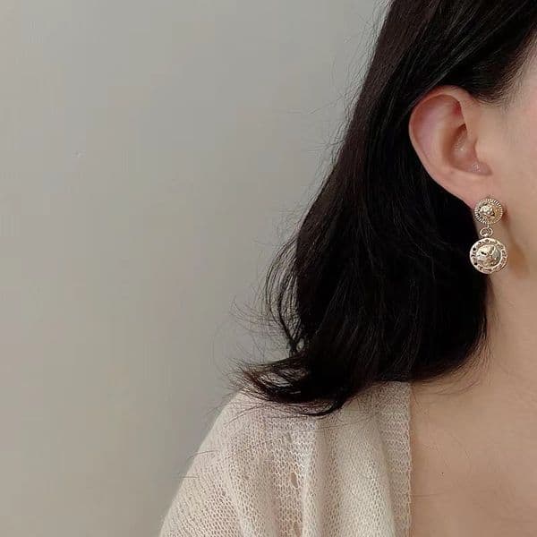 Designer Jewelry Channels Earring Clock Star-Moon Earrings Unique Fashionable Sweet French-Style cc earring XOBY