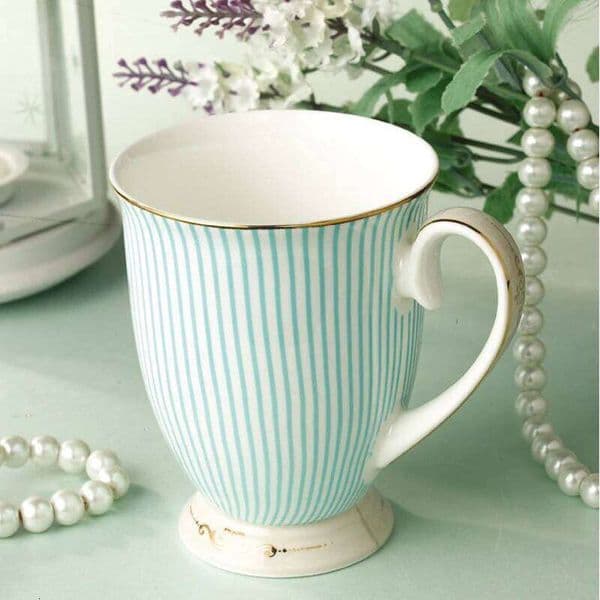 Elegant Tea cups British Purified Ceramic Cups Bone China Blue Stripes Coffee cup Golden Pattern Fashion Unique Design Goblet 26W0211
