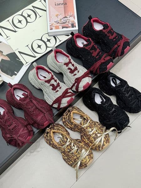 Designer Fashion Diamond Sky Star Dad Shoes Women's New Thick Bottom Versatile Breathable Internet Red Sports and Leisure Shoes