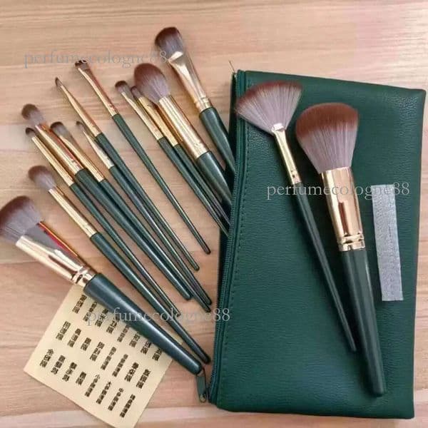 Elegant Makeup Brush Collection Featuring Soft Wool Fibers & Sleek Metallic Design