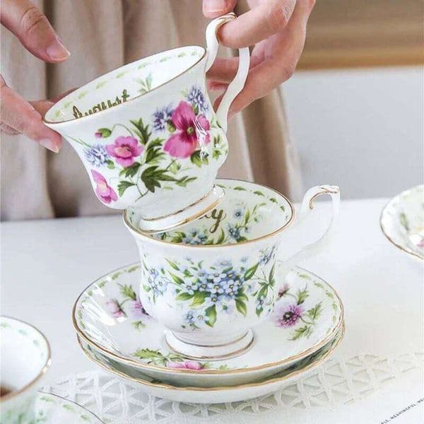 RTH and Saucer Set Bone China Retro Seasons Flower Coffee Mug Creative Euro Phnom Penh Ceramic Printed Cup Drinkware Gift 26W0211