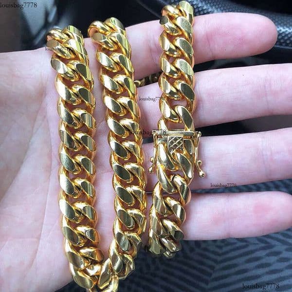 Designer gold Cuban chain designer men's hip-hop stainless steel jewelry necklace, trendy and fashionable best gift