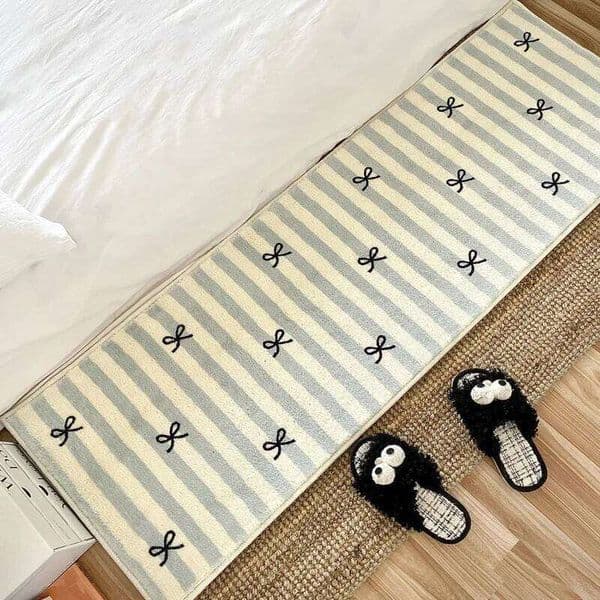 VIKAMA Children's Room Bedside Carpet Cute Cartoon Stain Resistant Anti Slip Rug Imitation Cashmere Home Decoration 26H0211