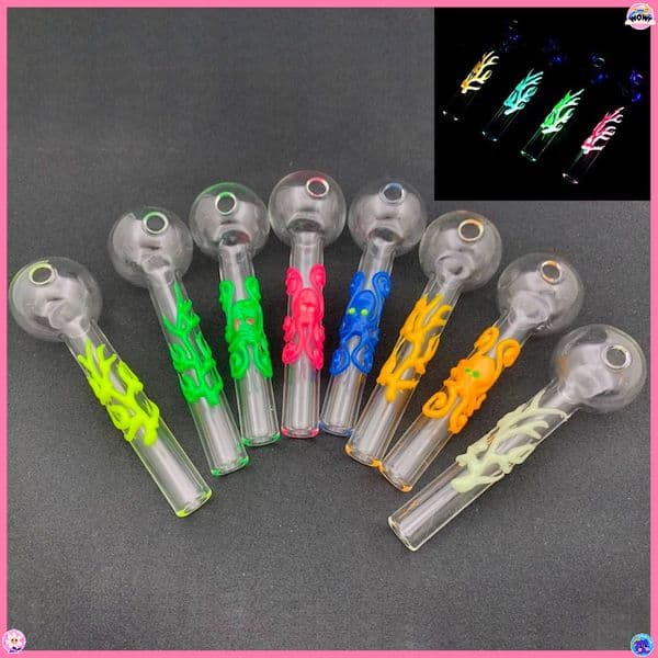 Wholesale Newest 4inch Smoking Glass Oil Burner Pipes octopus Glow in Dark Luminous Hand straw Pipes Spoon Burners Bubble for smoking