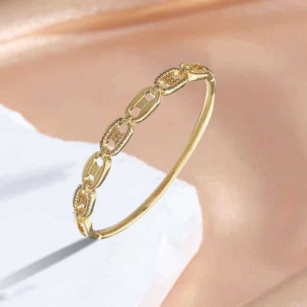 European and American Multiple Styles Copper Micro-Inlaid Zircon 2026 New Jewelry Nose Personality Design Elegant Bracelets High end designer bracelet