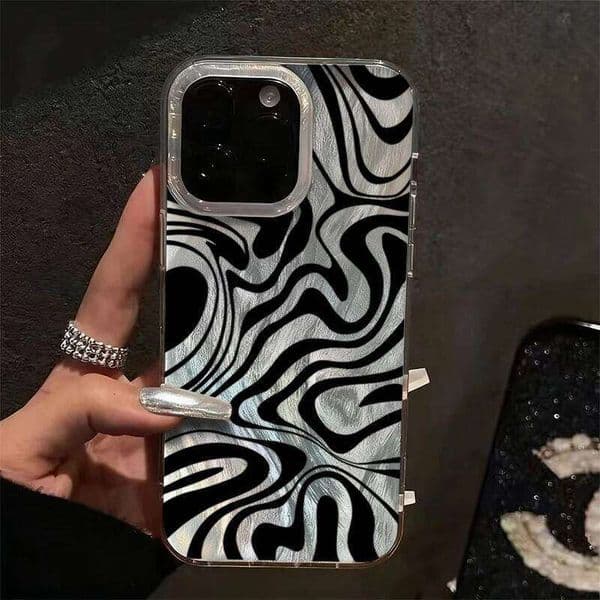Black Stripes Pattern Phone Case For Samsung Galaxy S25 S24 S23 S22 Ultra Plus S21 FE A56 A55 A54 A53 A36 A16 A26 A35 A34 Cover J260205