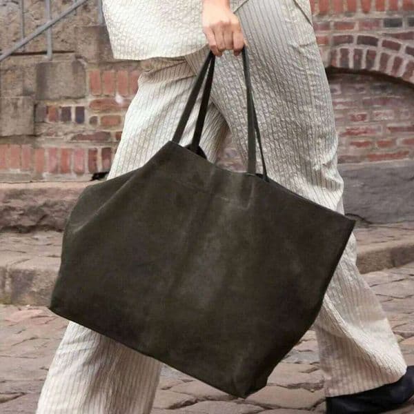 Women's Large Suede Tote Luxury Design Commuter High-end Armpit Bag Soft Handle Fashion Shoulder Handbag for Ladies Z260225