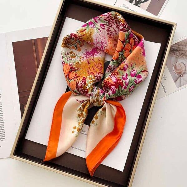 Elegant Geometry Print Shawl Square Scarf for Women Soft Satin Neckerchief Female Hair Bands Ribbon Headband Bandana 26Y0225