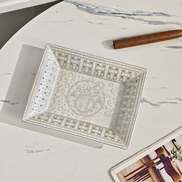 Sophisticated Grey Ceramic Table Topper - Multi-Purpose Kitchen/Dining Decorative Container