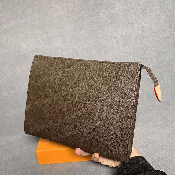 High Designer Toilet woman wash Bag makeup storage bag Leather Women Clutch Pouch Men Traveling Toiletry pocket Luxury Cosmetic Bags dhfactory02