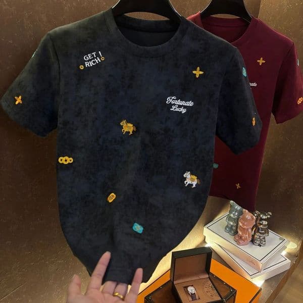 2026 New Designer Men's Short-sleeved T-shirt Short-sleeved Top Fashionable Brand, Light Luxury Style, High-end Texture Simple And Casual Loose-fitting Shirt cb9