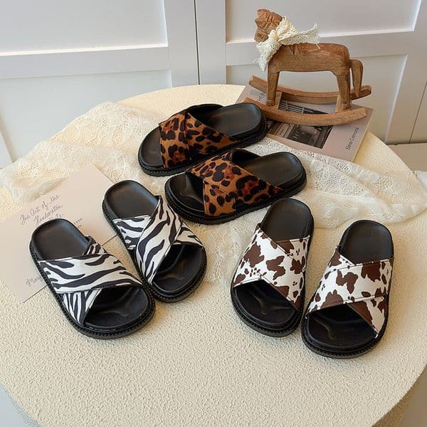 Kids Casual Boys Shoes slippers summer beach shoes Platform sandals with thick soles Versatile women's shoes