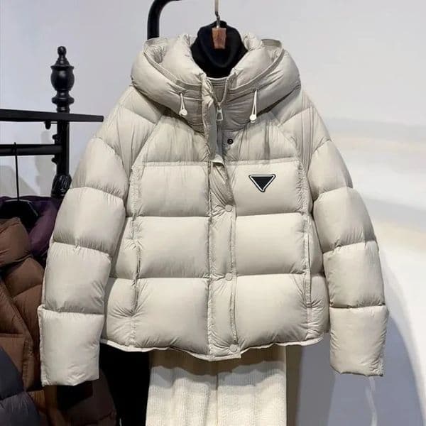 2026 New Coat Designer Woman Designer fur Women's Puffer Hoodies Women Coats Fashion Hooded Down Jacket Lady Slim Windbreaker Short Parka Windproof winter Winte