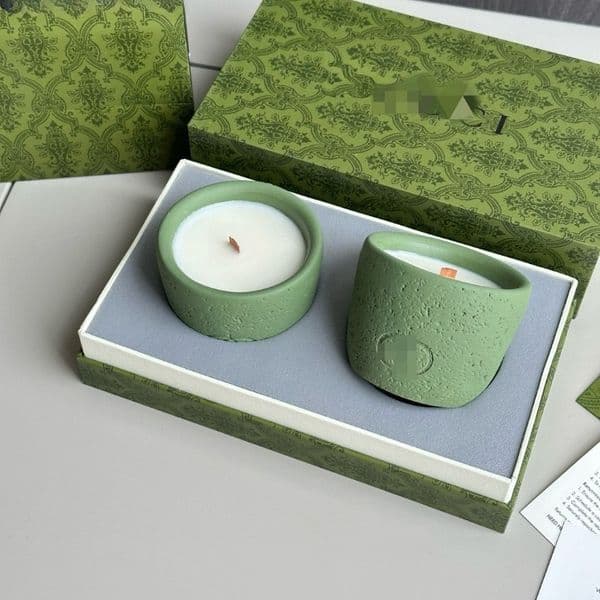 Set of 2 Aromatherapy Roses Perfumed Candle Sets for Indoor Use