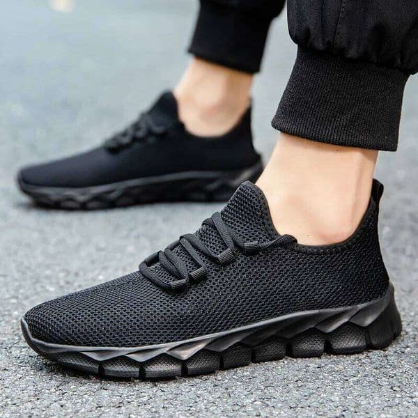 2026 Lightweight Men Breathable Slip on Male Casual Sneakers Anti-slip Men's Flats Outdoor Walking Shoes Size 39-47
