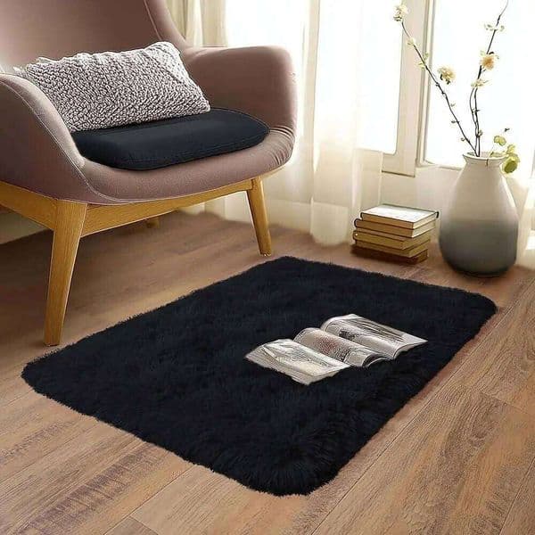 VIKAMA Small Black Area Rug - Soft Plush Children's Bedroom Bedside Rug, Indoor Entrance Welcome Mat, Home Decoration Accessory H260227