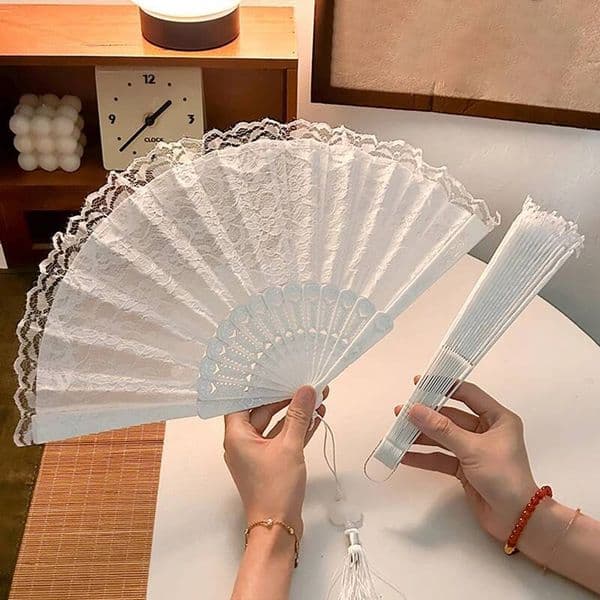 Bestseller Folding Lace Flower Decor Chinese Style Fan Hand Held Anitque Art Craft Japnese Summer Female Dance Home Party Decoration ddmytues