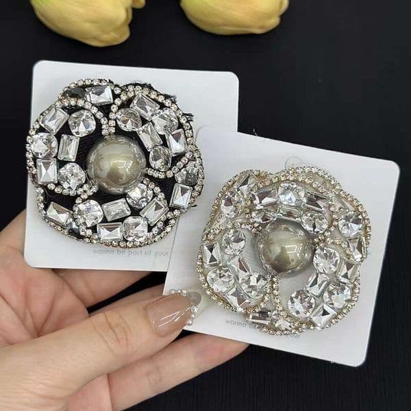Luxury Full Diamond High-End Camellia Korean Style High-Grade Exquisite Elegant Flower Pin Brooch Accessory