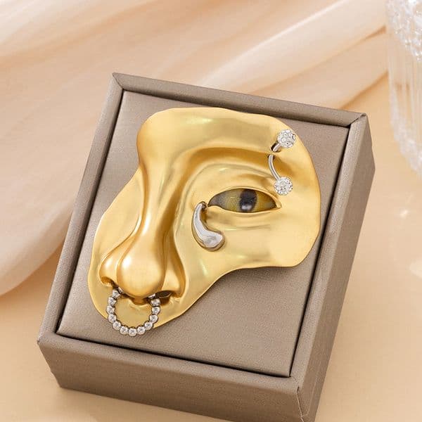 Designer Good Quality Real 18K Gold Plated Face Eye Nose Schiaparelli Brooch Hiphop Rock Punk Accessories Jewelry XZ0104