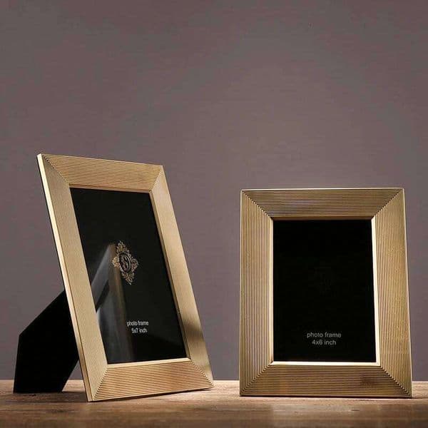 High Grade Brass Metal Photo Frame, Modern Simple Table, Office, Bedroom Decoration, 6 ", 7", 10" 26H0225